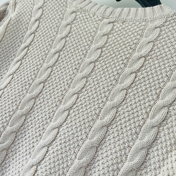 Patterned Sweater - Picture 6 of 6